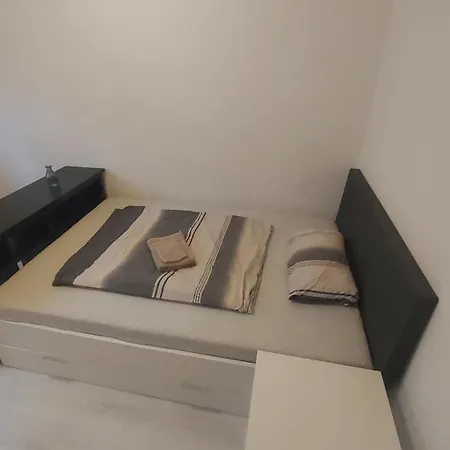 Apartment Monteurwohnung Fuer Handwerker In Halle